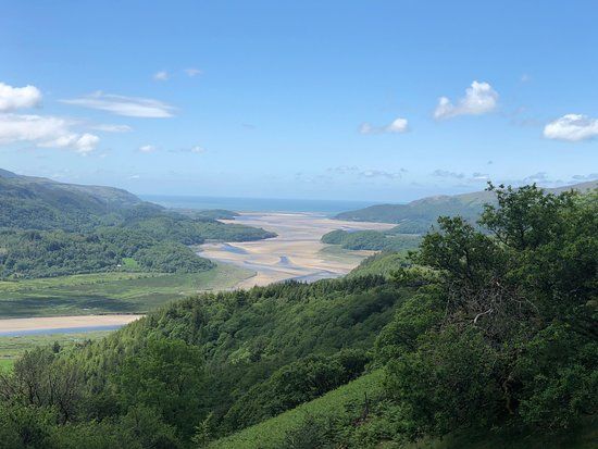 New Precipice Walk
