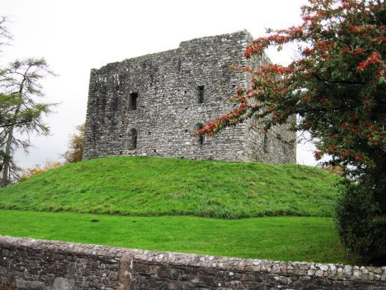 Lydford Castle and Saxon Town