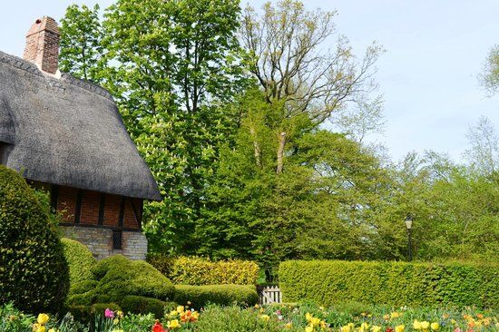 Anne Hathaway's Cottage